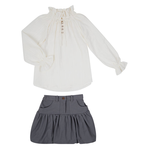 Conj. Blusa Rayas Off White Plumetti Y Lurex Jareta Moño Con Falda Tejido De Punto Gris Y Bolsillos