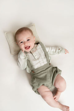 Conj. Camisa Rayas Cuello Bebé Con Culotte Tirantes Verde Seco