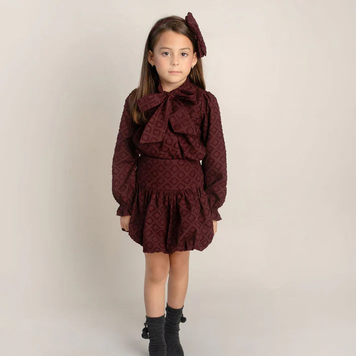 Conj. Blusa Corbata y Falda Globo Tela Brocado