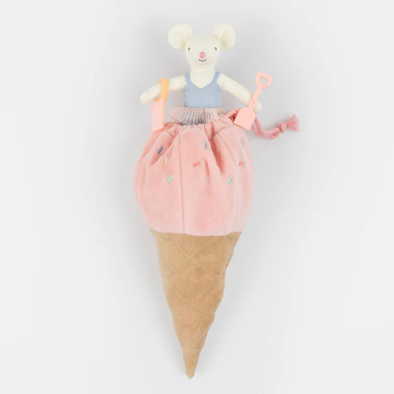 Seashell Mouse Mini Doll