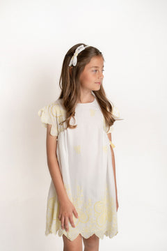 Vestido Blanco Con Orlas Amarillas