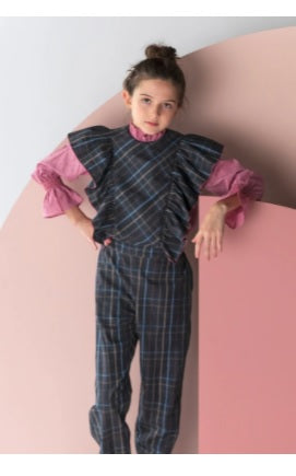 Conj. Gray checked jumpsuit with pink plumetti blouse